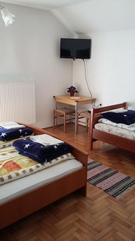 Guest House Potok Локве Екстер'єр фото
